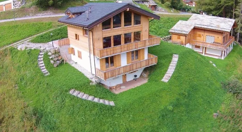 Chalet Chaud - Image 1