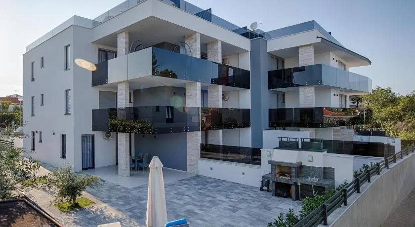 Glamour Apartments - Image 1