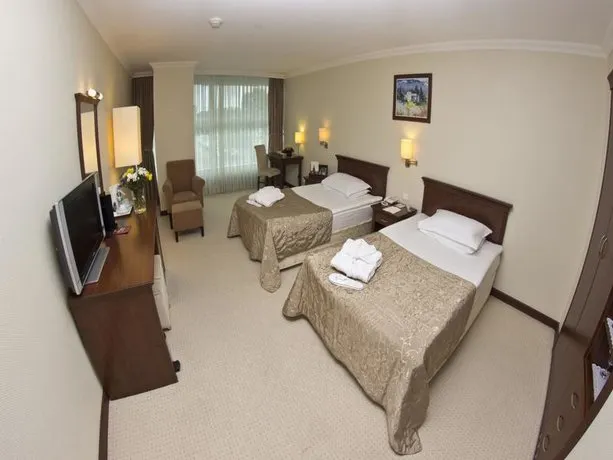 Istanbul International Airport Hotel - Image 1