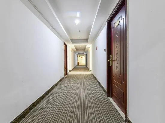 Oda Hotel (Tamshui One Center) - Image 1