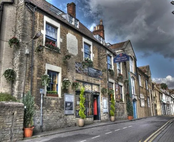 The Old Bath Arms Hotel - Image 1