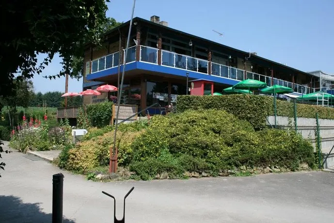 Country Camp camping Auf Kengert - Image 1