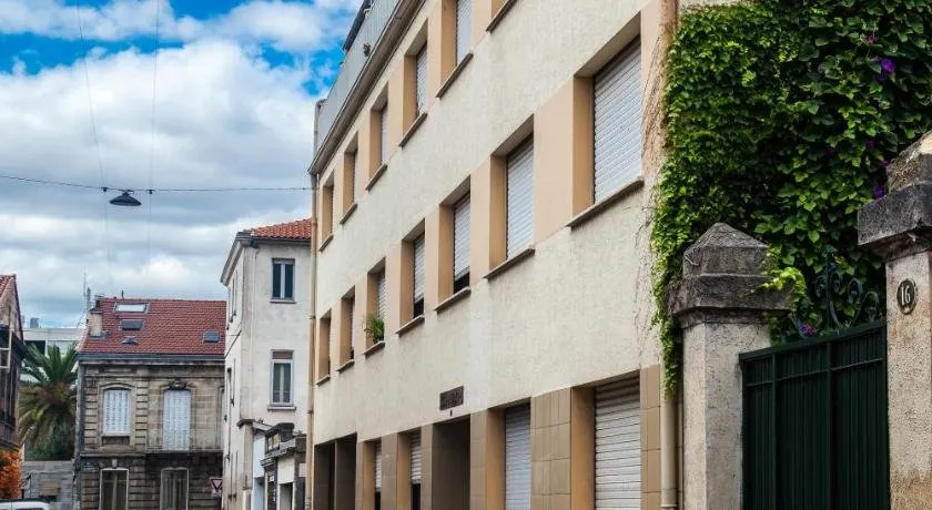Quartier St Genes - Image 1