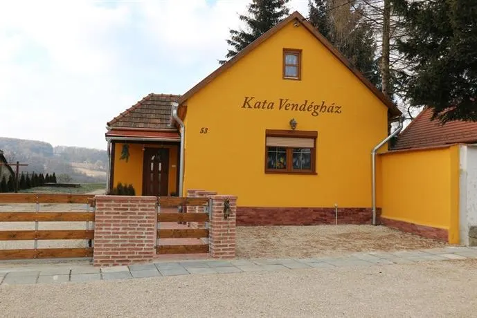 Kata vendeghaz Bakonybel - Image 1