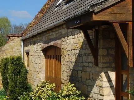Broadway Manor Cottages - Image 1