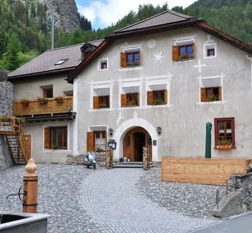 Hotel-Restaurant Crusch Alba - Image 1