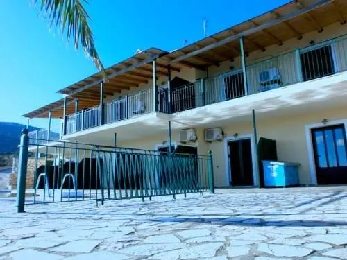 Agnantio Apartments - Image 1