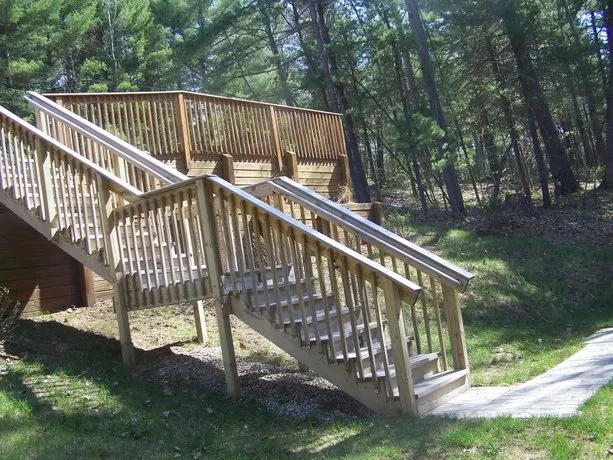 Bear's Den Lakefront w/OUTDOOR HOT TUB - Image 1