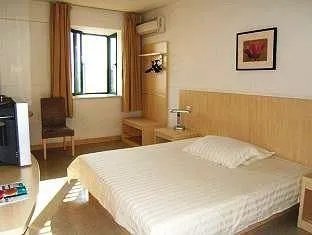 JinJiang Inn Guoquan - Image 1