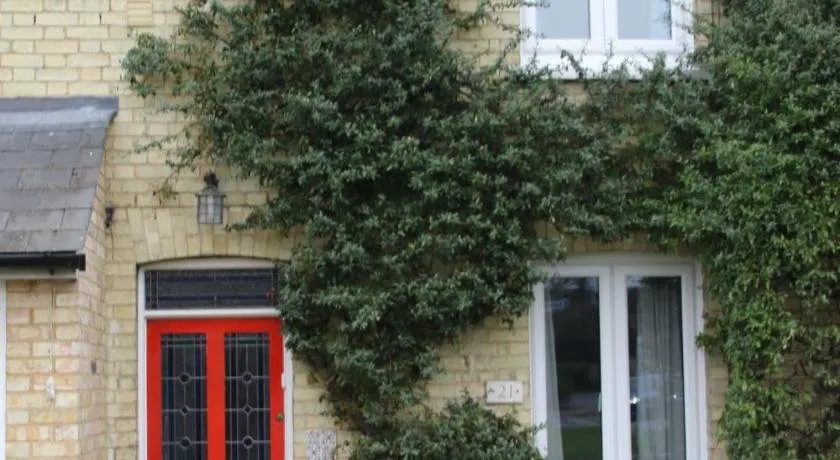 21 Home End - Image 1