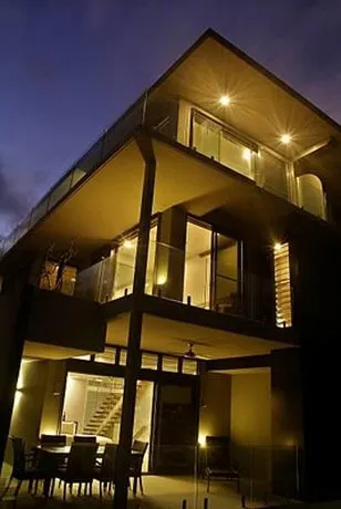 Esplanade Villa, Port Douglas - Image 1