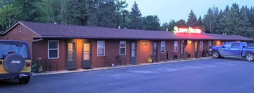 Sleepy Hollow Motel - Image 1