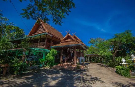 Aomdoi Resort - Image 1