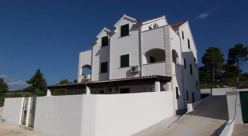 Apartments Croatia Brac - Image 1