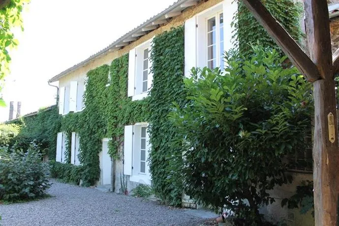 Fleur de Lys - Image 1
