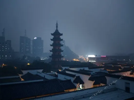 Ningbo Tianyi Square and Hotel (Gulou Branch) - Image 1