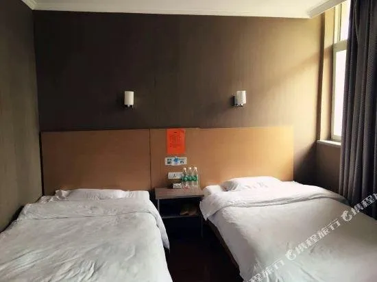 Yinchuan Xueshiyuan Inn - Image 1