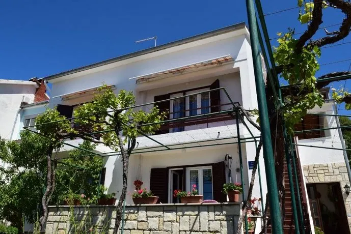 Apartments Ruzica Rab - Image 1
