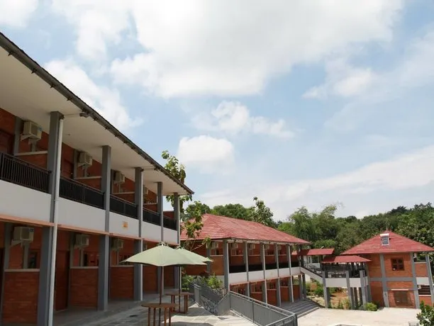 Rizen Kedaton Resort - Image 1