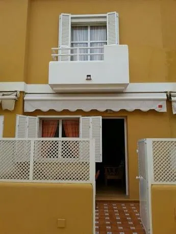 Holiday Home La Almadraba - Image 1