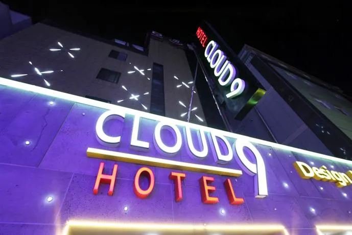 Cloud 9 Hotel - Image 1