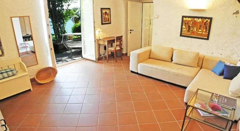 Villa Gina App 6060 - Image 1