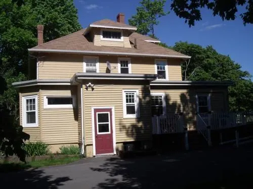 Small Town Bound B&B - Image 1