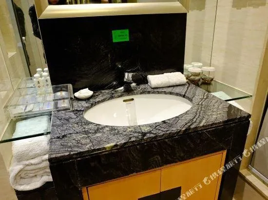 Jiuzhou Hotel Urumchi - Image 1