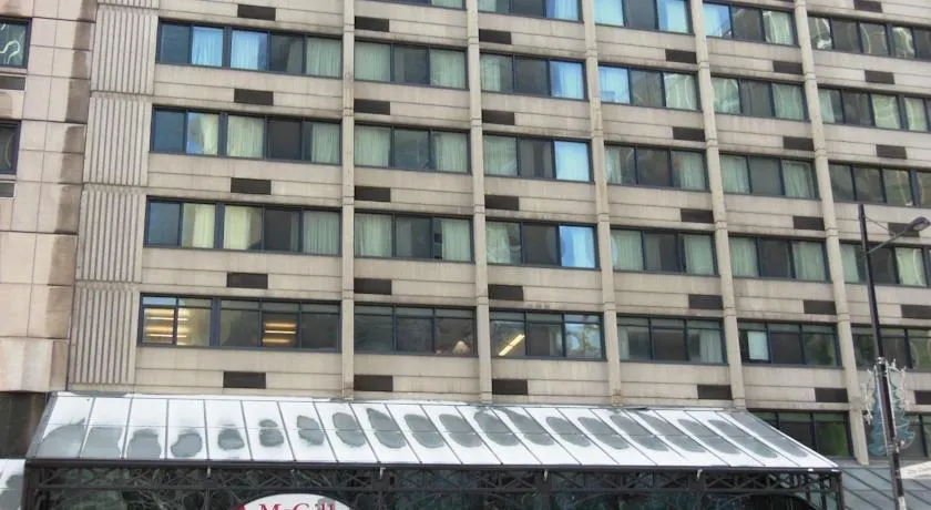 Residence Carrefour Sherbrooke - Image 1