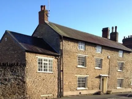 Dartmouth House Self Catering - Image 1
