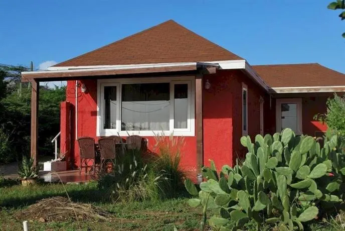 The Red Cottage - Image 1