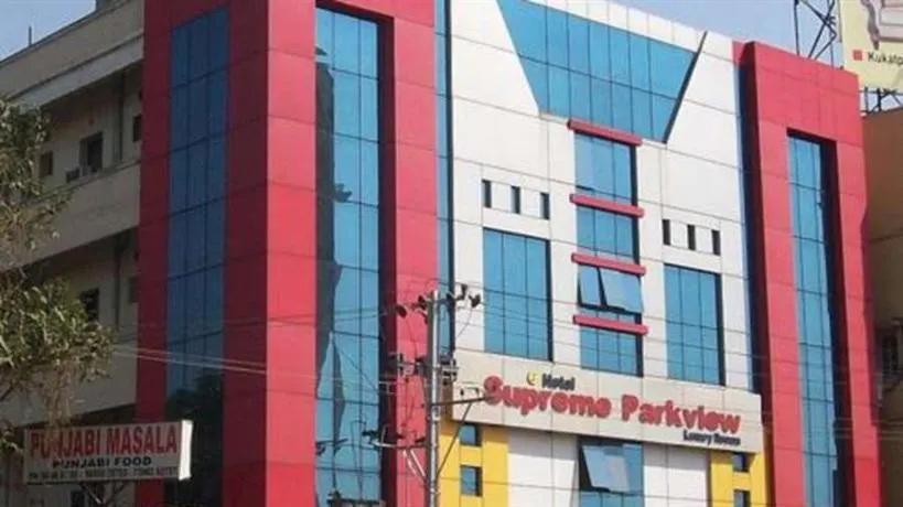 Hotel Supreme Parkview - Image 1