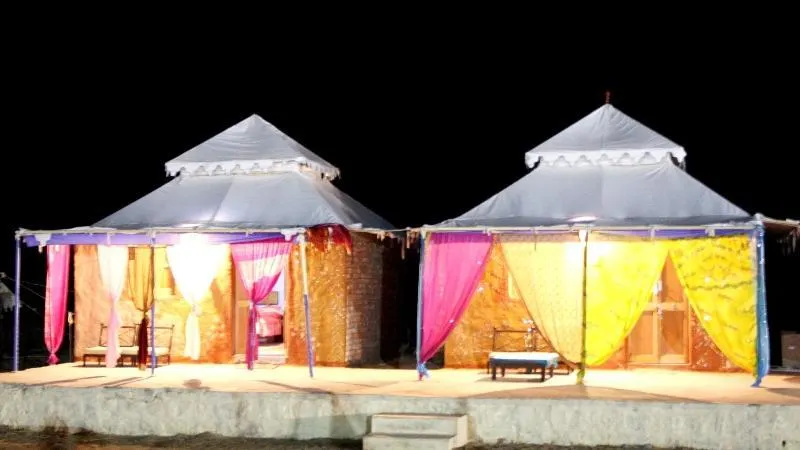 Lakhamana Desert Camp Hotel - Image 1