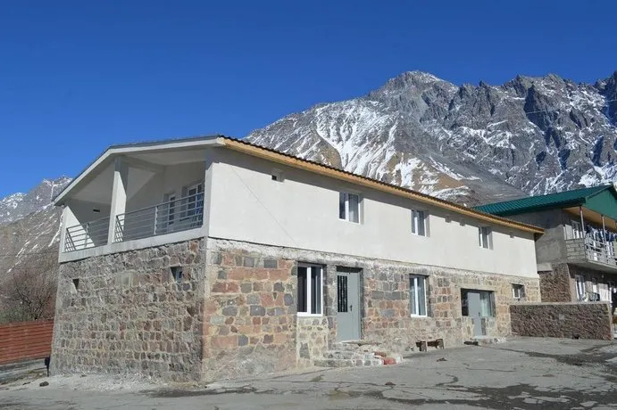 Guest House Qubi - Image 1