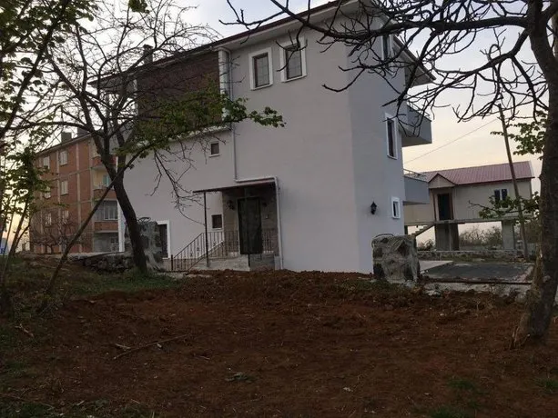 Adam Garden - Image 1