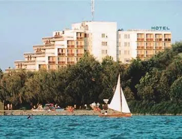 Hotel Aranypart - Image 1