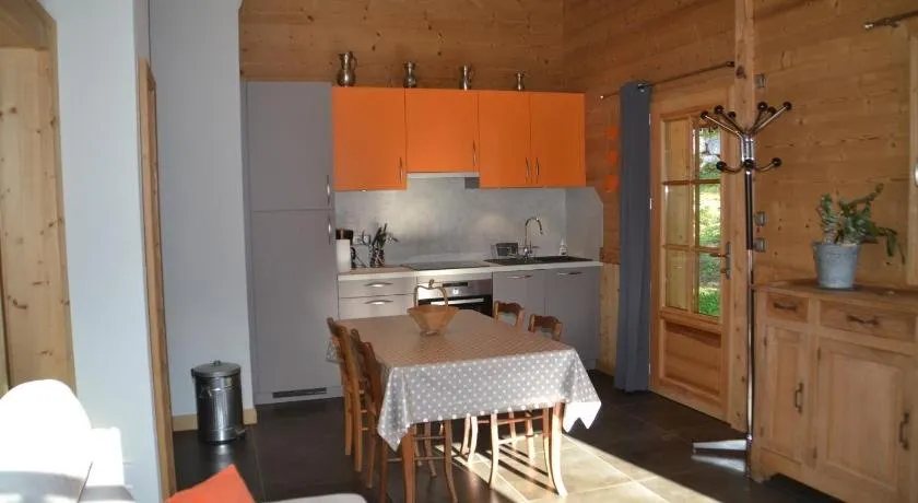 Chalet des fleurs - Image 1