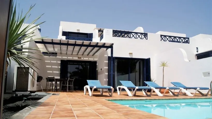 Villa Carioca Playa Blanca - Image 1