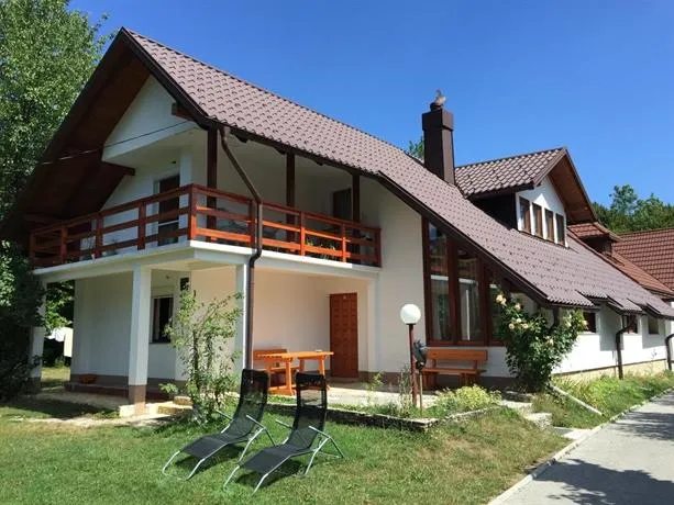 House Samardzic - Image 1