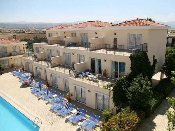 Latchi Studio Apartment - Image 1