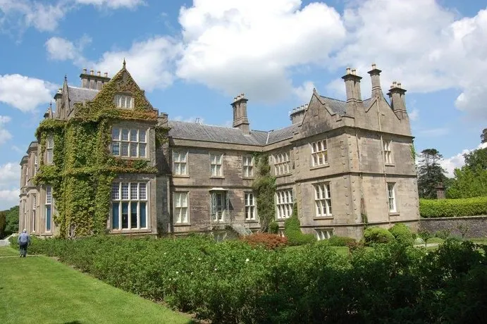 Hawthorn House - Image 1