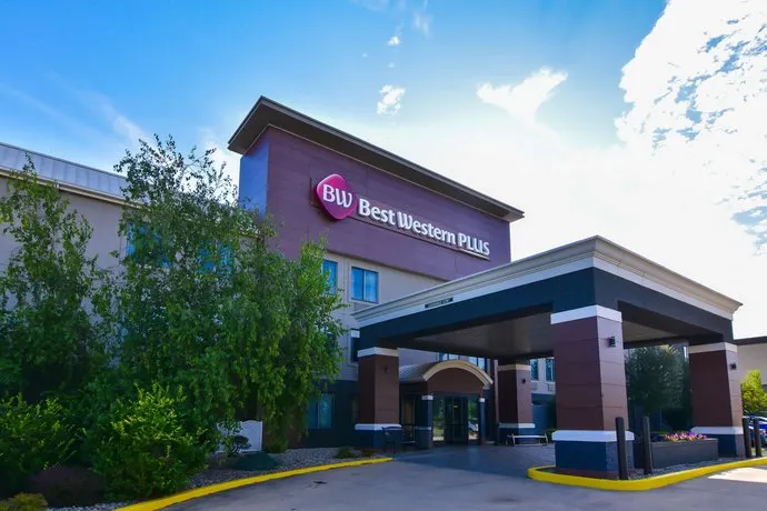 La Quinta Inn & Suites Lafayette - Image 1