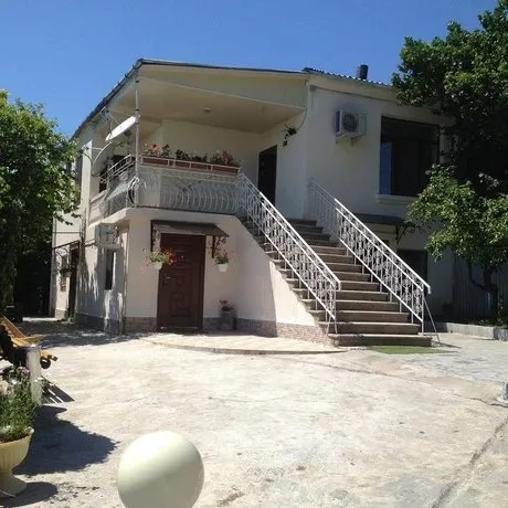 Vita Garden - Image 1