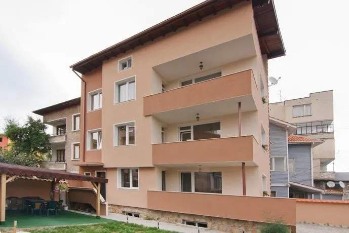 Apartments Four Seasons Velingrad - Image 1