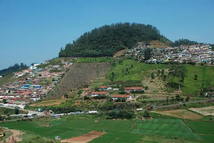 Kumaran Cottages - Image 1