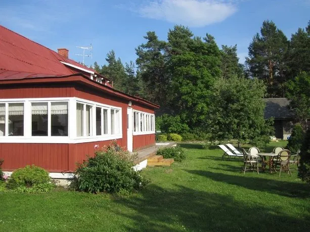Seaside Summer Home - Image 1