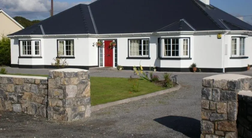 Murrays B&B - Image 1