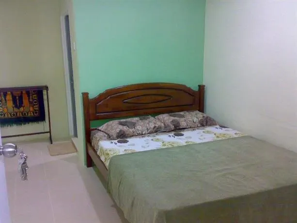 Inapan Ketapang Guesthouse - Image 1