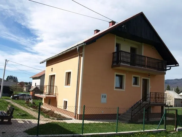 House Petra - Image 1