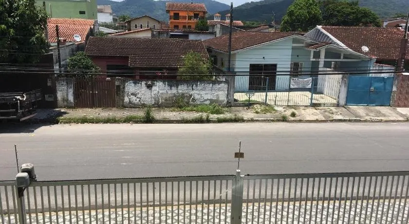 Ap 2 dorms no Centro de Ubatuba - Image 1